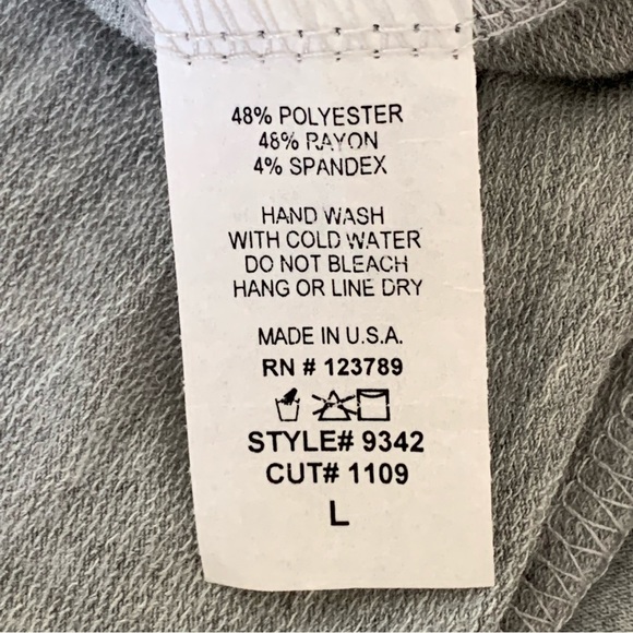 🏷️ Karlie Heathered Gray Ruffled Open Sleeve Top L - Picture 8 of 8